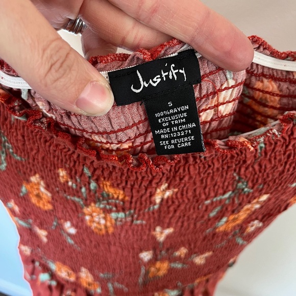 Floral Maxi Dress - Picture 7 of 7